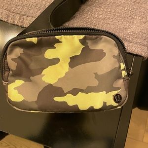 Lululemon Camo Everywhere belt bag